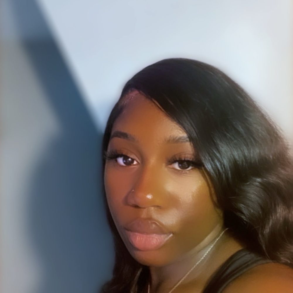Meet your Posher, Alysha
